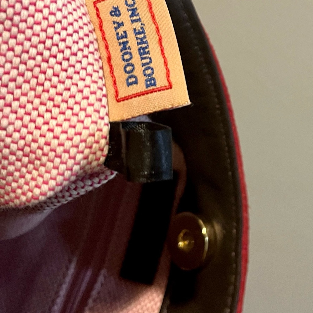 Dooney & Bourke red suede bag - Picture 4 of 16